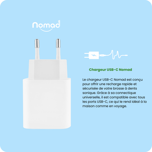 Chargeur USB blanc Nomad, accessoire élégant et compact pour recharger vos appareils électroniques.